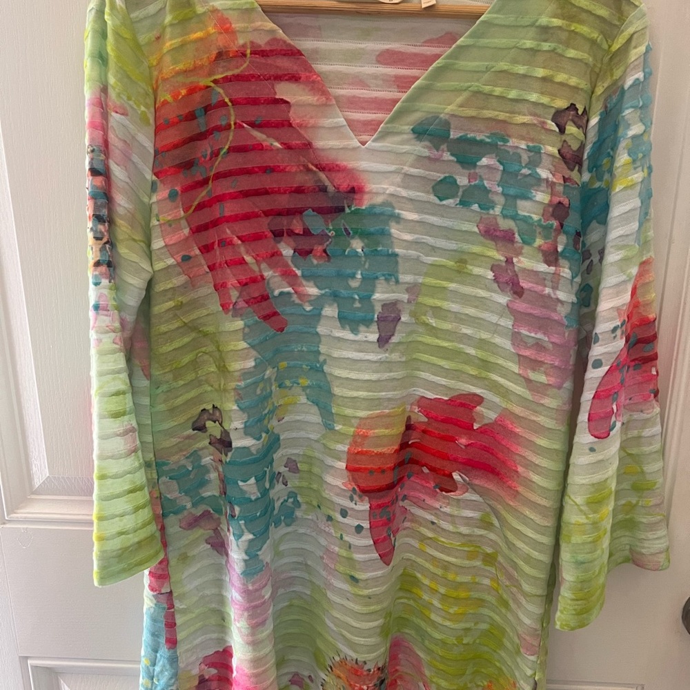 Soft Surroundings Colorful V-Neck Women's Top Size Medium